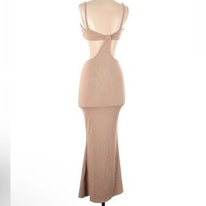 Nude color, brand unknown. Bought from thredUP and never wore.